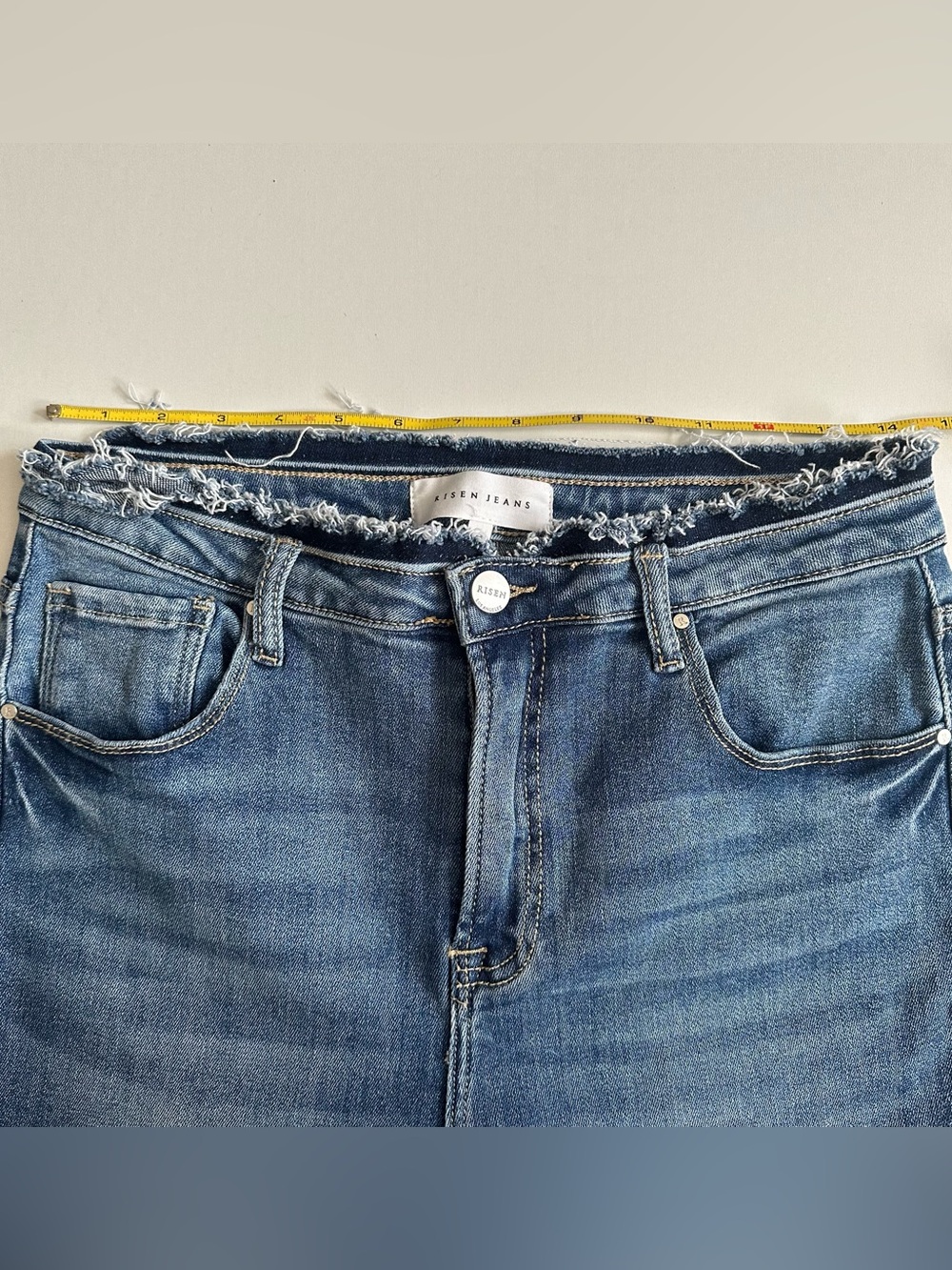 Risen Jeans Cropped Frayed Jeans Size 31 - Picture 3 of 6